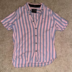 Men’s casual button down t-shirt